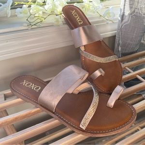 XOXO Romilio flat sandals